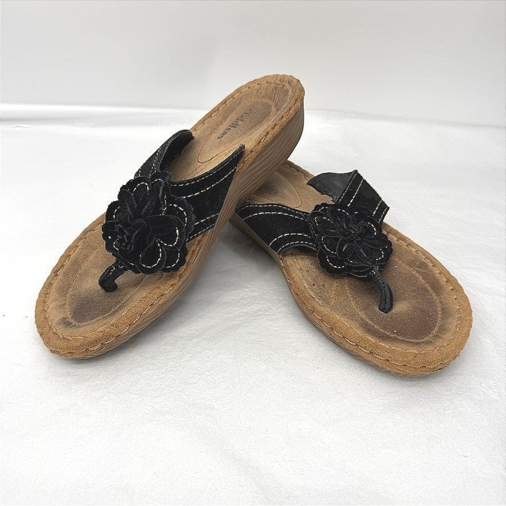 Cuddlers Sandals Black Suede Flower Thong Wedge Comfort Casual Boho Beach 7Wide
